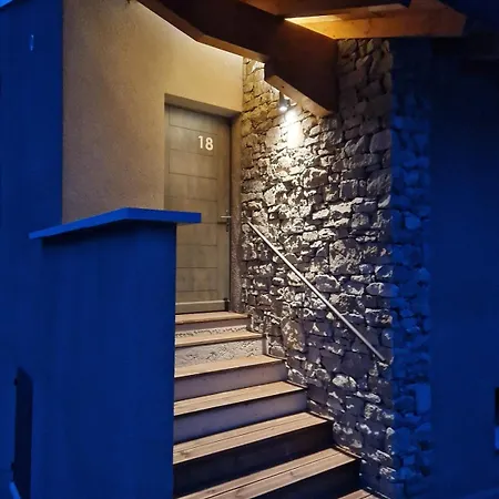 Maison De Village
